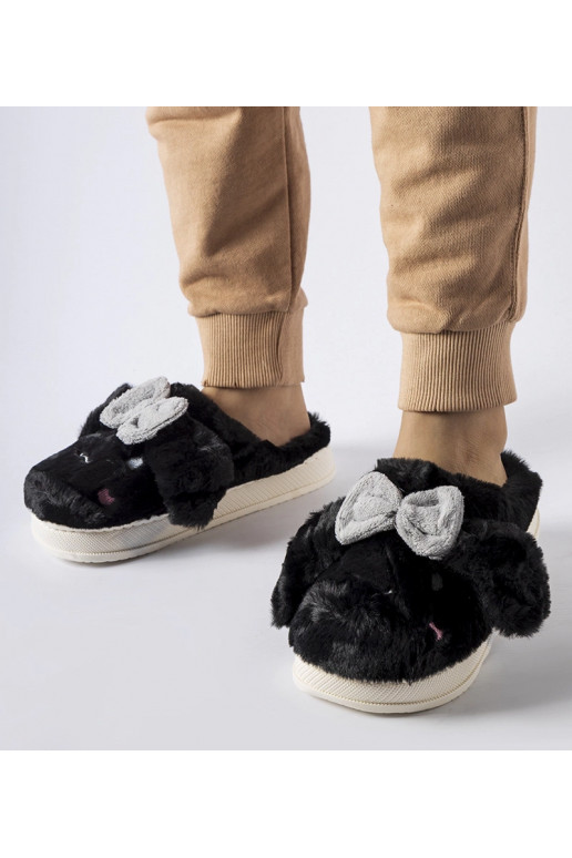 Černé teplé pantofle s ušima a mašlí...