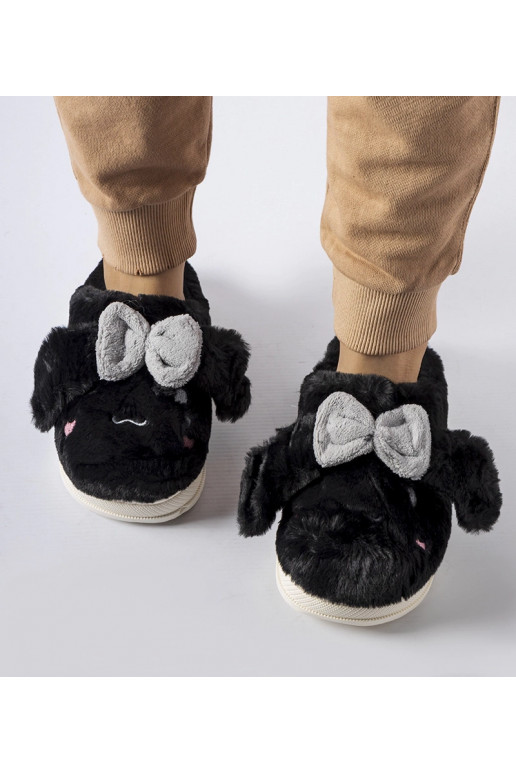 Černé teplé pantofle s ušima a mašlí...