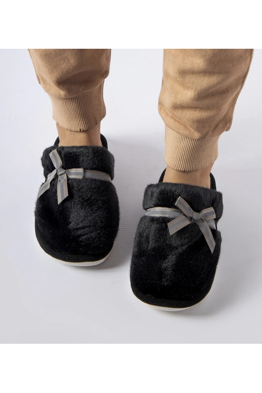 Černé teplé pantofle s mašlí Antonina