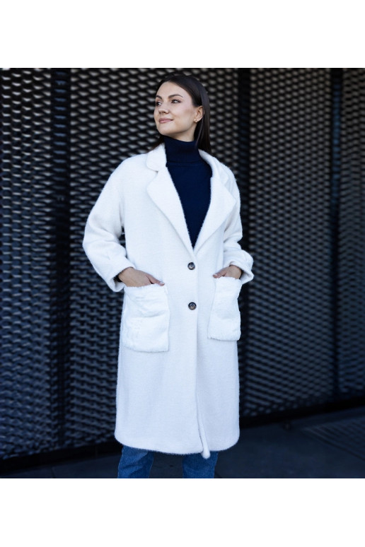 Dlouhý bílý kabát s plyšovými kapsami... Dlouhý bílý kabát s plyšovými kapsami...