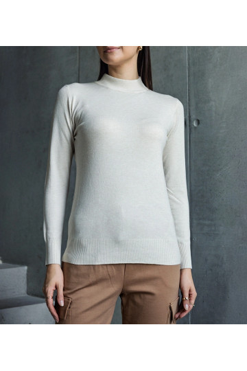 Béžový klasický svetr...