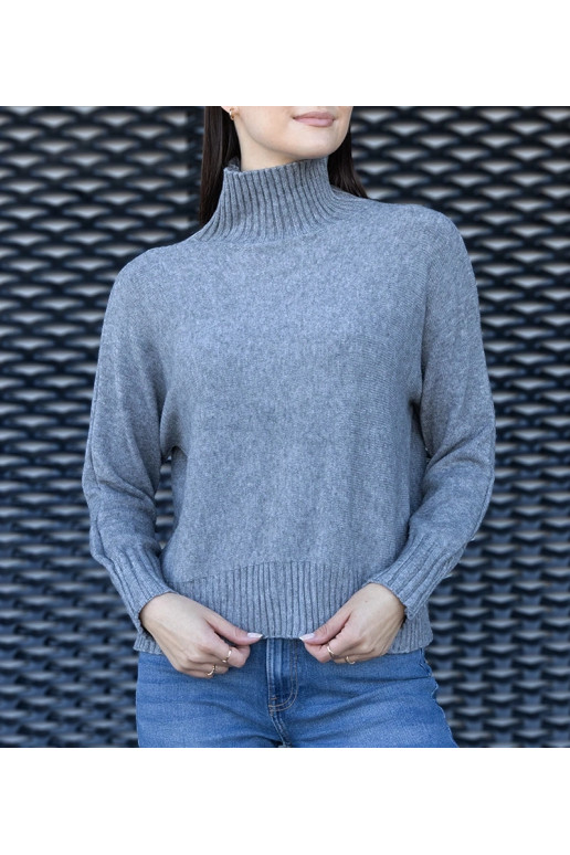 Šedý rolák volného střihu značky Lukana