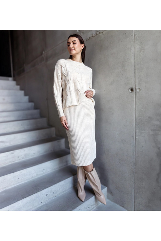 Béžový svetr a sukně Taisa Béžový svetr a sukně Taisa