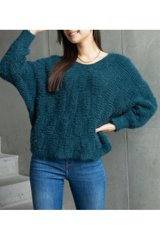 Tmavě zelený svetr Neveri s výstřihem...