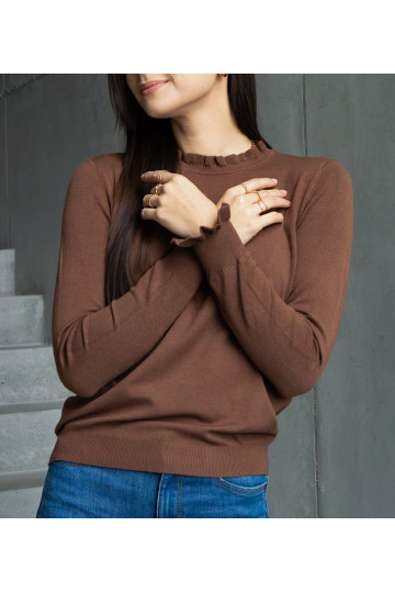 Hnědý měkký svetr zdobený... 2