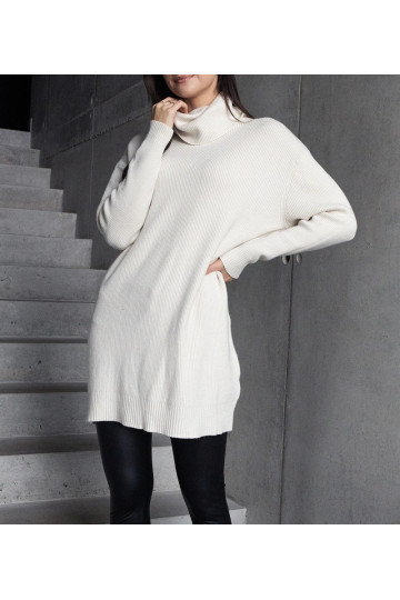 Dlouhý bílý měkký rolák Kali