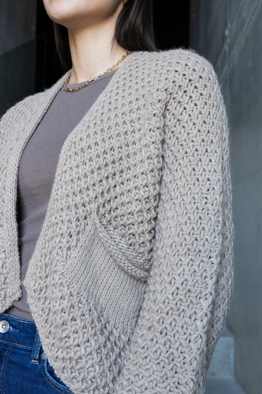 Šedý kardigan typu Nira Šedý kardigan typu Nira