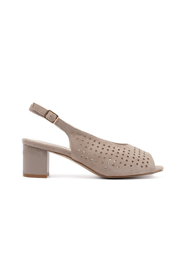 béžové sandály nízký podpatek