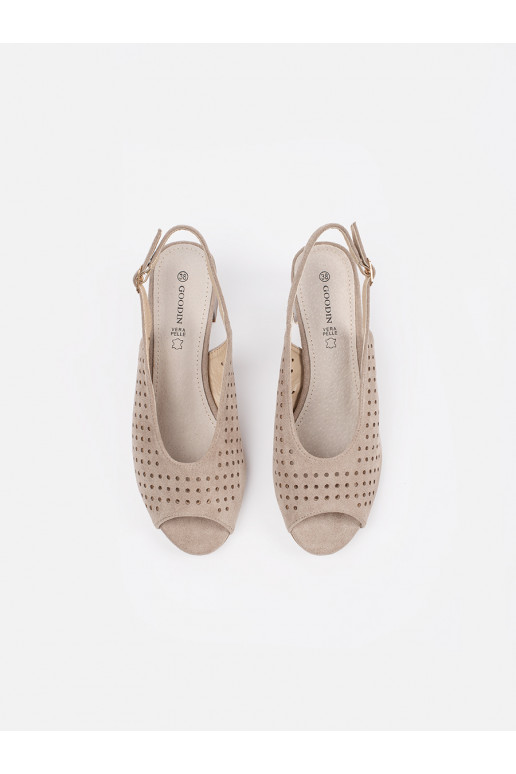 béžové sandály nízký podpatek