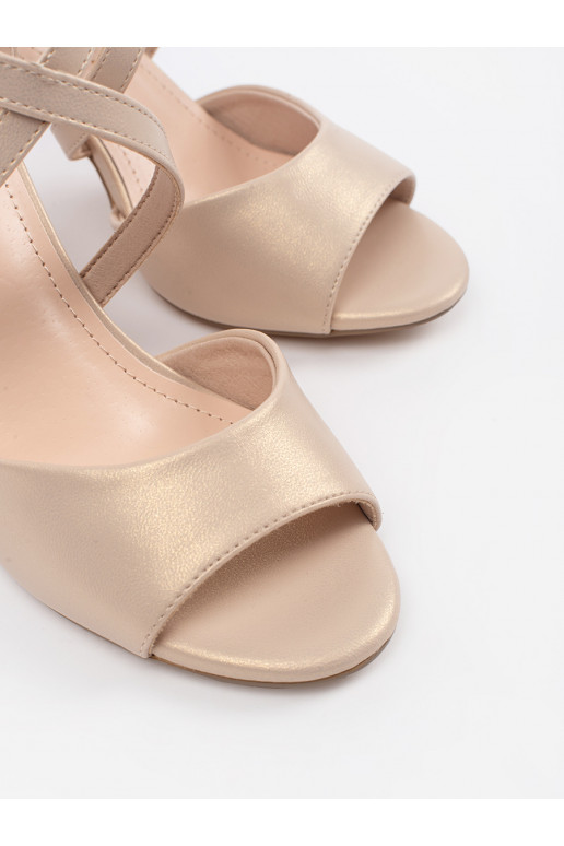 Žabky  s tenkým podpatkem perłowe Sergio Leone