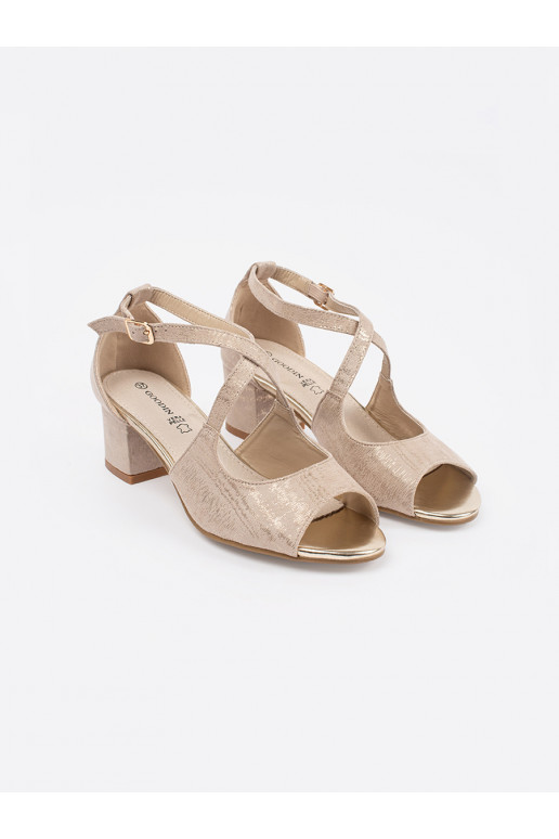 béžové sandály  