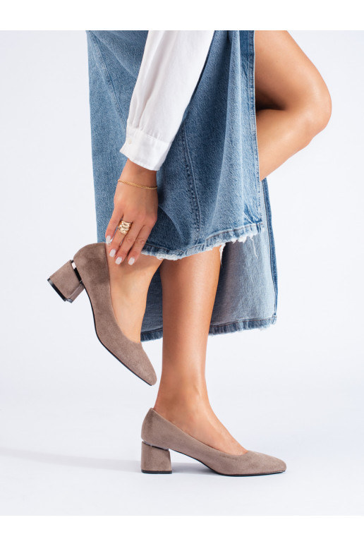 ze semiše vysoké podpatky  