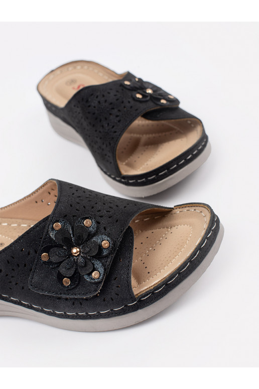 Černé Pantofle  s masivním podpatkem