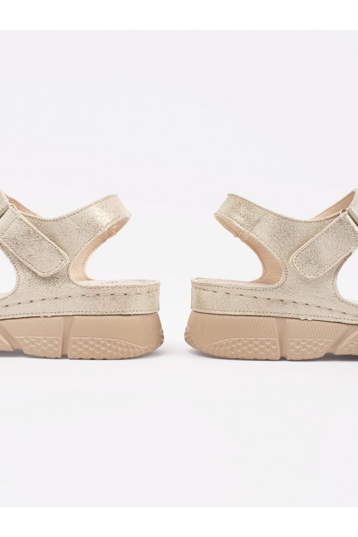 zlaté barvy sandály 