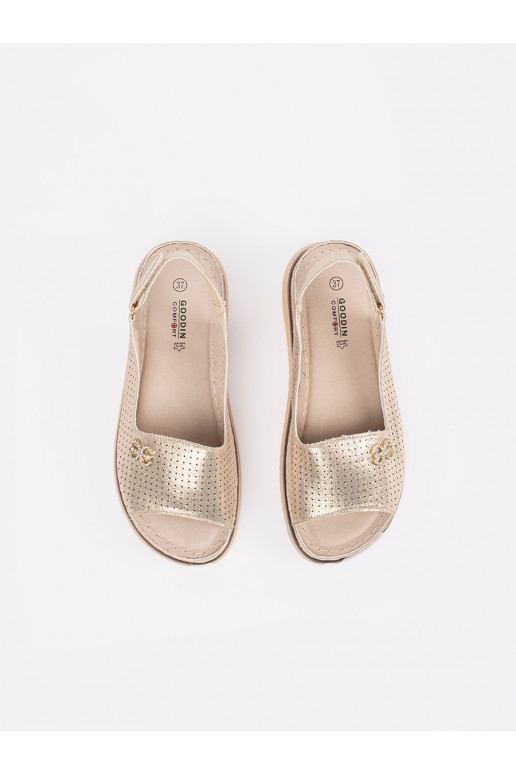 s ažurovými prvky miękkie sandály 