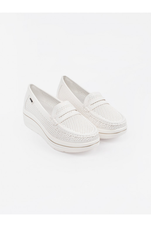 bílé mokasíny s masivním podpatkem bílé mokasíny s masivním podpatkem