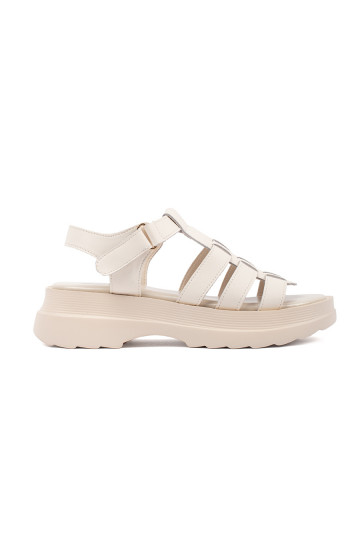 béžové sandály s platformou