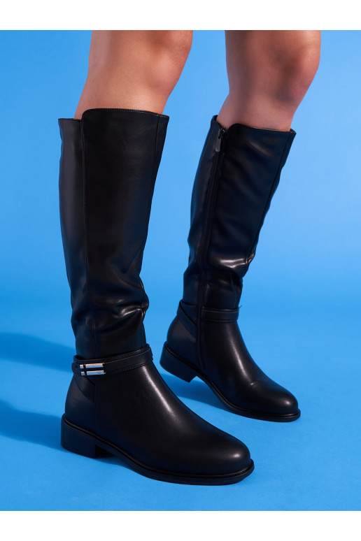 Černé dámské boty klasického stylu 