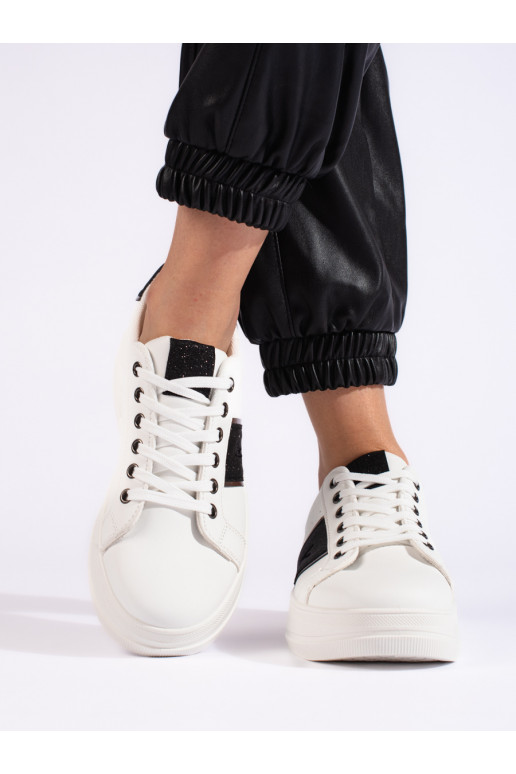 Bílé sneakersy sportovní