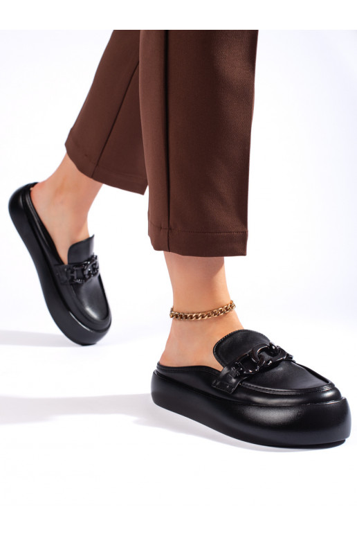 Stylové černé dámské nazouváky s plnou špičkou