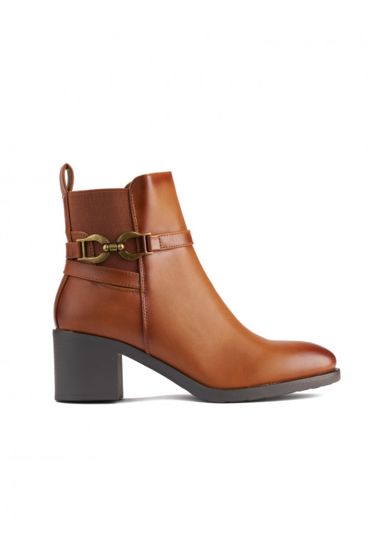 Camelové kotníkové dámské boty na sloupku