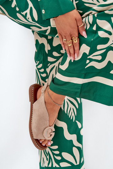 Ploché sandály s ornamenty béžové Haliones