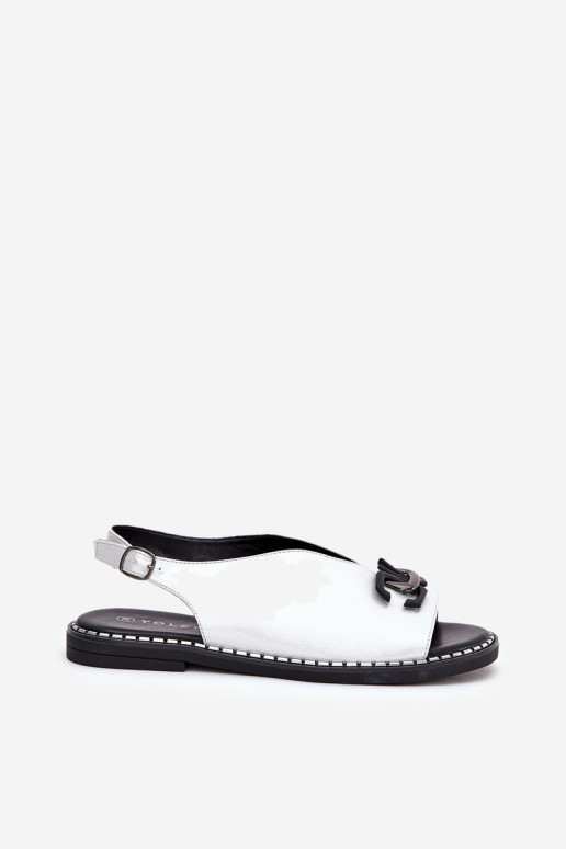 Žabky s širokými podpatky s ornamenty z ekologické kůže stříbrné barvy Tillireta