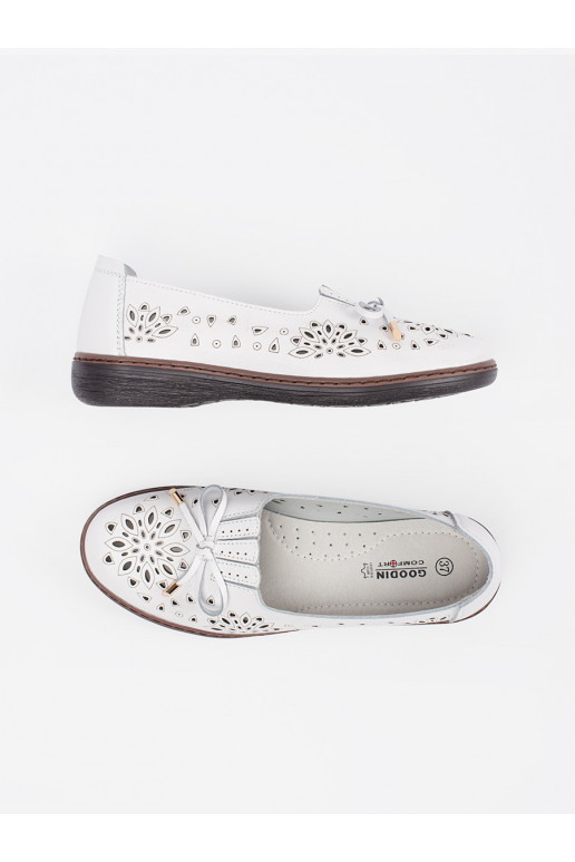 bílé dziurkowane Tenisky 