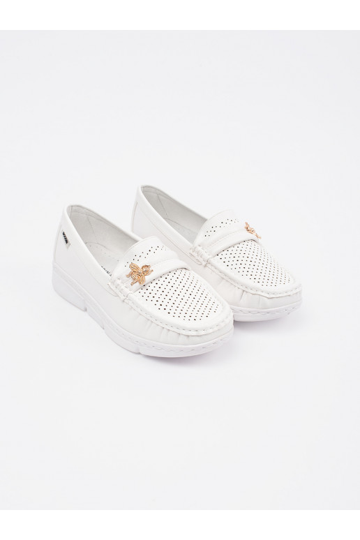 bílé mokasíny  z przypinką bílé mokasíny  z przypinką