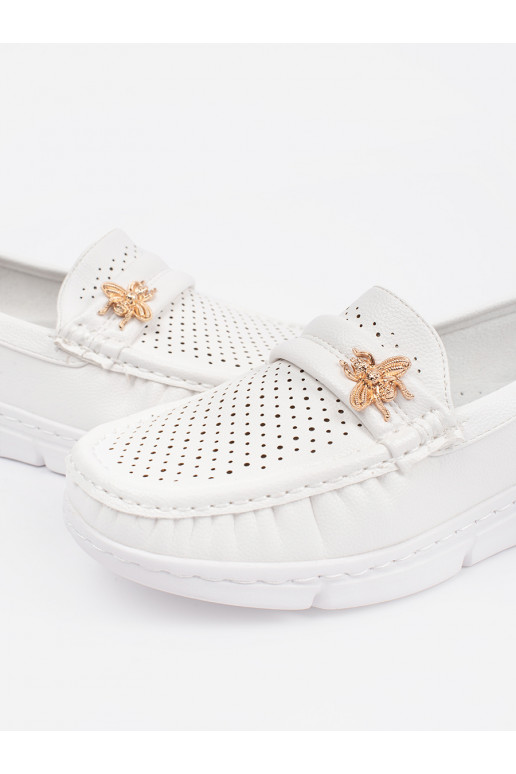 bílé mokasíny  z przypinką bílé mokasíny  z przypinką