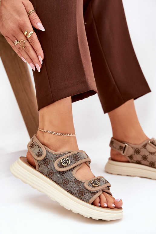    Žabky Ze zlaté barvymi Detalami khaki Pefese