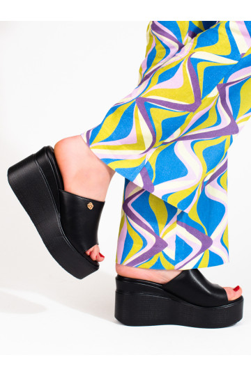 Dámské pantofle j  Černé