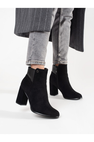 ze semiše boty na podpatku Černé 2