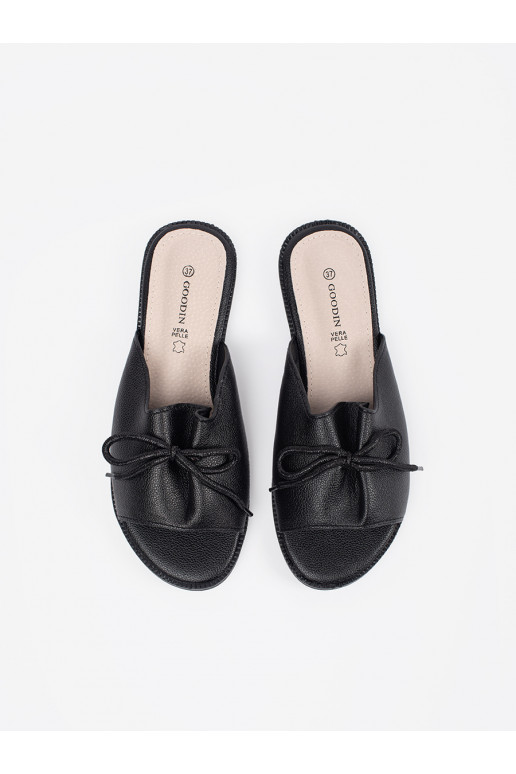 Černé Pantofle płaksie s mašlí