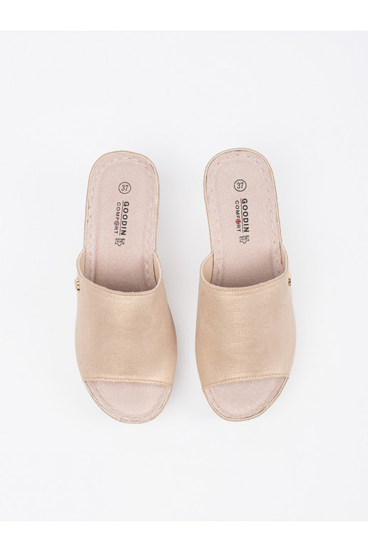 zlaté barvy Pantofle  