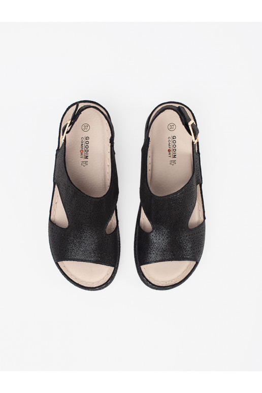 Černé sandály na j platformie Černé sandály na j platformie