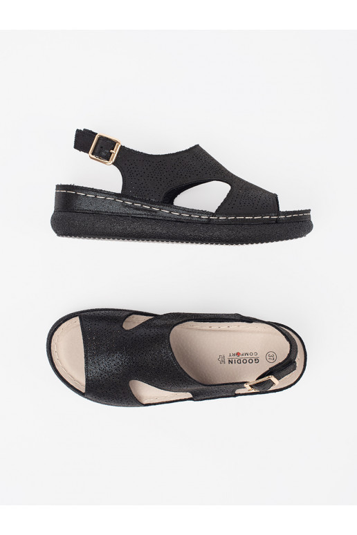 Černé sandály na j platformie Černé sandály na j platformie