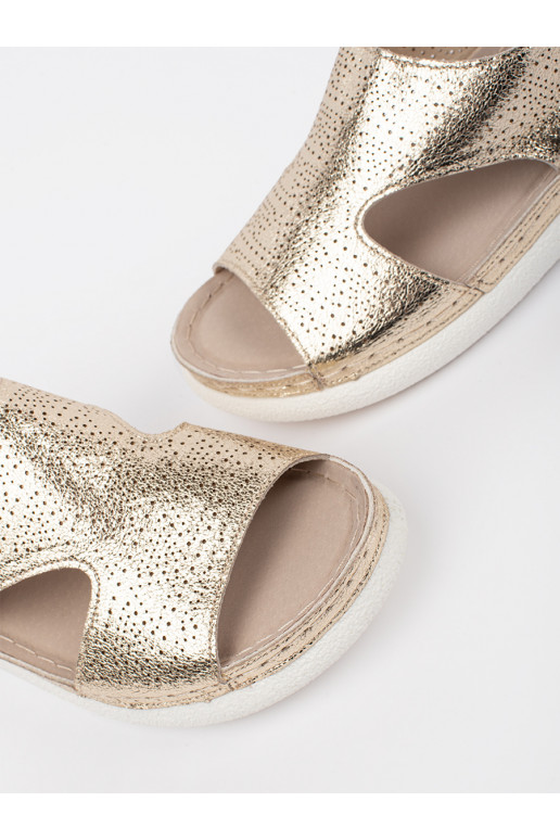 zlaté barvy sandály na j platformie