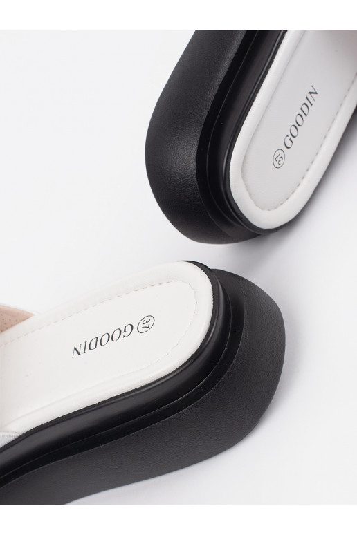 Bílá-Černé  Pantofle s platformou