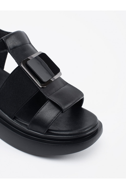 Černé   sandály s platformou