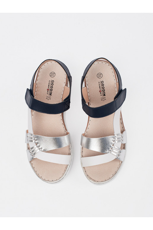 Bílá-modrá sandály s platformou z m zdobieniem