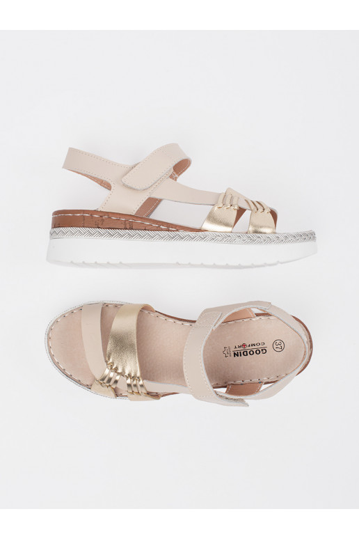 béžové sandály s platformou z m zdobieniem béžové sandály s platformou z m zdobieniem