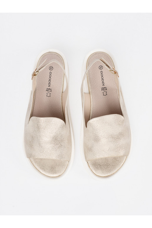 zlaté barvy  sandály 