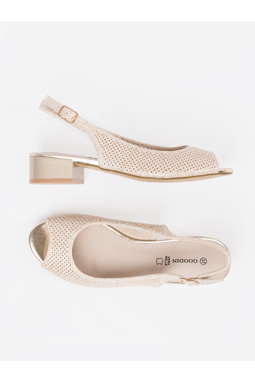 slonová kost  sandály 