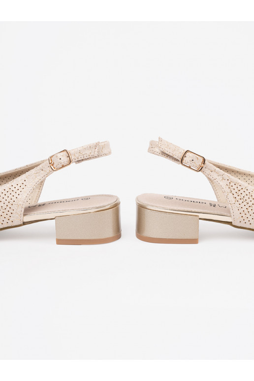 slonová kost  sandály 