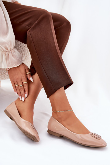 s efektem laku Elegantní styl baleríny   Detalem Vinceza 17377 béžové