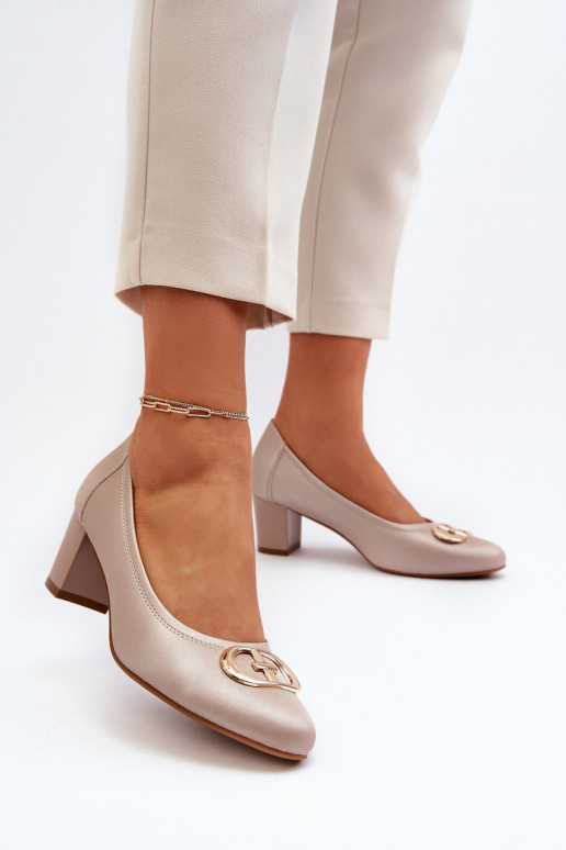 Bateliai su neaukštais kulniukais su... Bateliai su neaukštais kulniukais su...