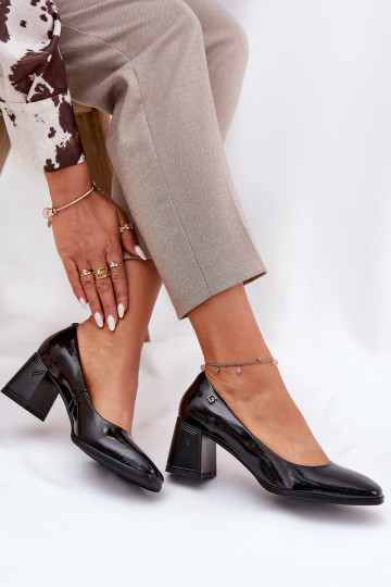 s efektem laku Obuv s podpatky Vinceza 91130 Černé