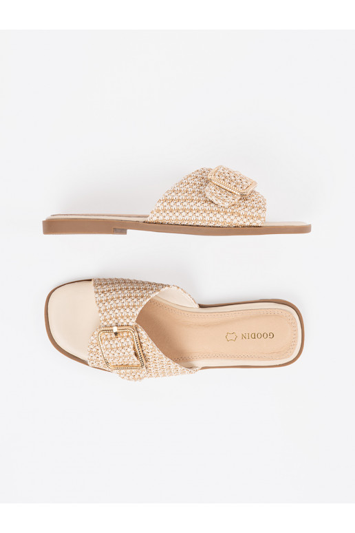 Pantofle béžové-białą kratkę s přezkami Pantofle béžové-białą kratkę s přezkami