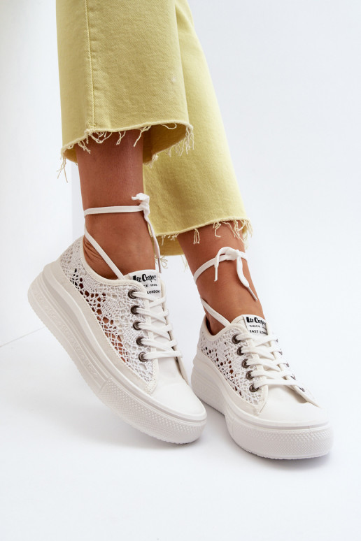 s krajkovými motivy Ležérní obuv Lee Cooper LCW-23-44-1617 bílé s krajkovými motivy Ležérní obuv Lee Cooper LCW-23-44-1617 bílé